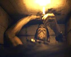 The actor stated that it was the worst experience of being trapped in a coffin while filming 